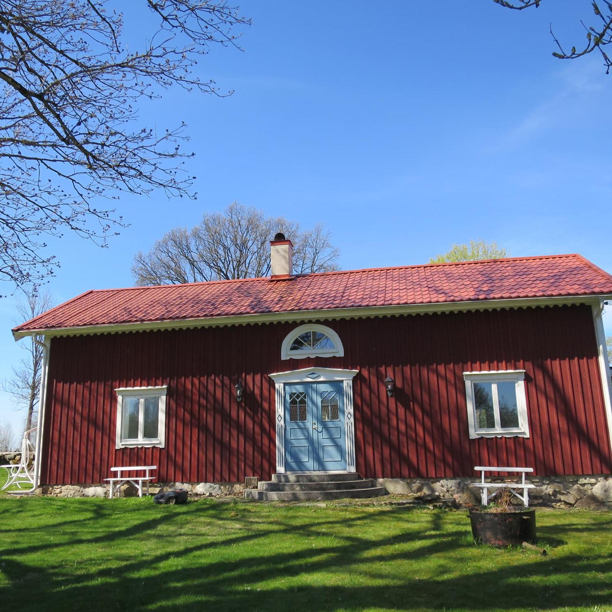 Villa Huldas Gard Med Sjaelvhushall